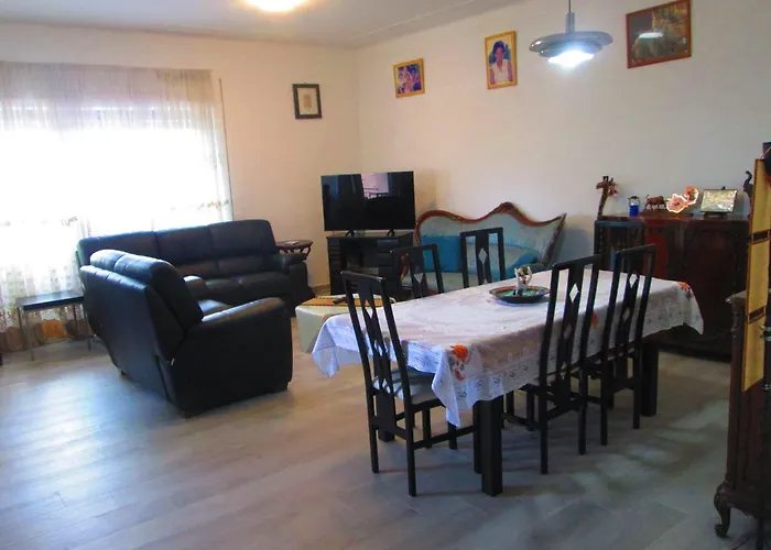 Appartamento Temporary In Via Cassia - La Giustiniana